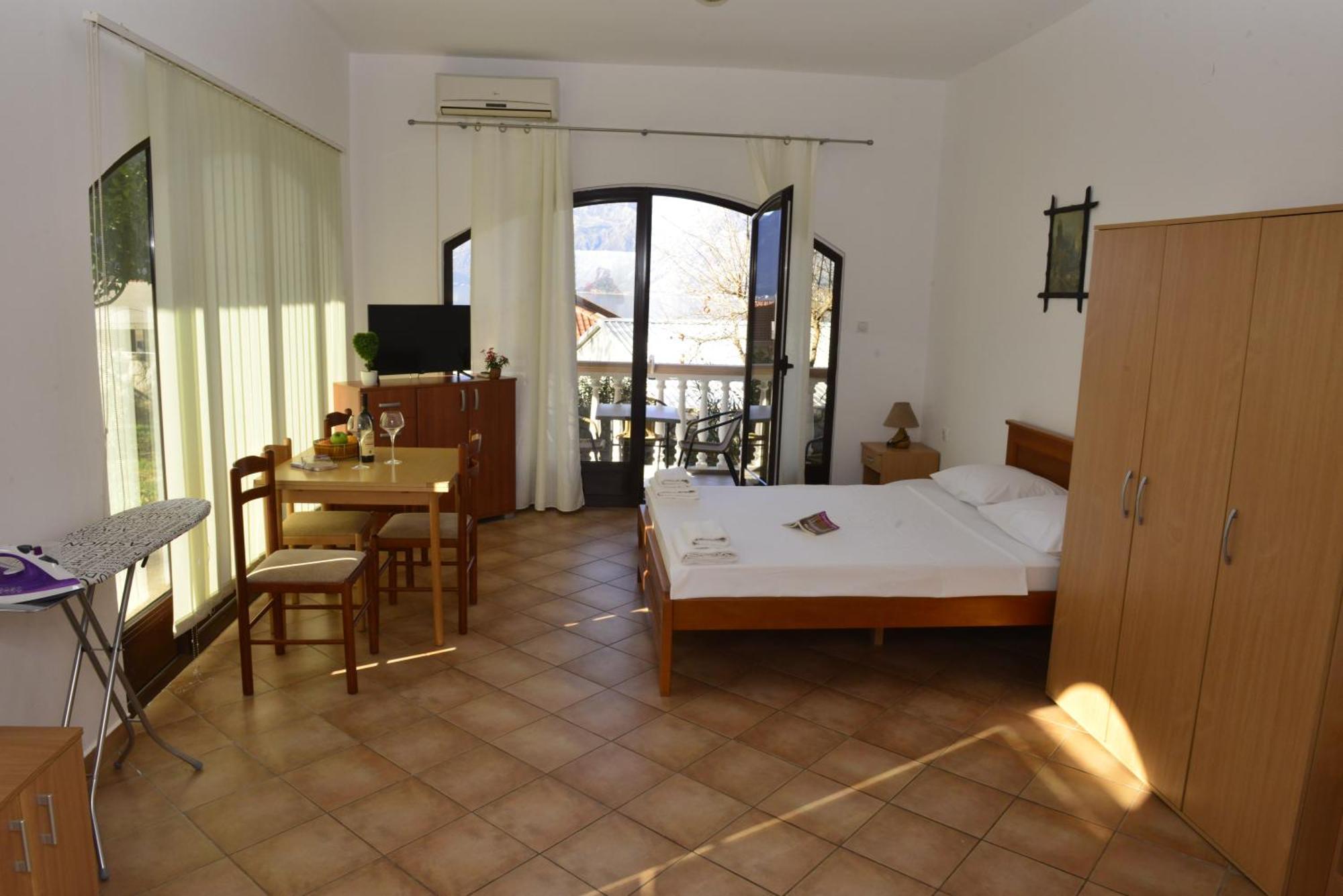 Apartments Blue Lagoon Kotor Bilik gambar