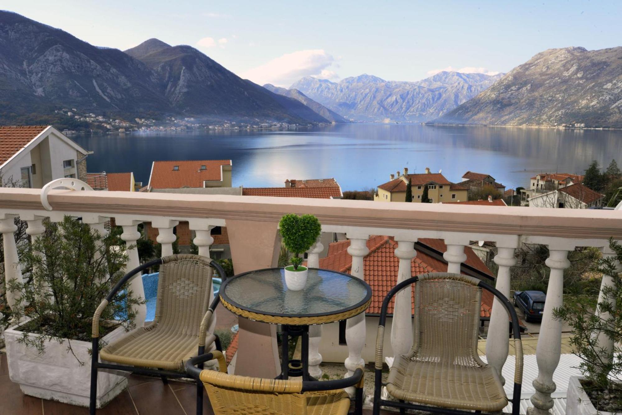 Apartments Blue Lagoon Kotor Bilik gambar